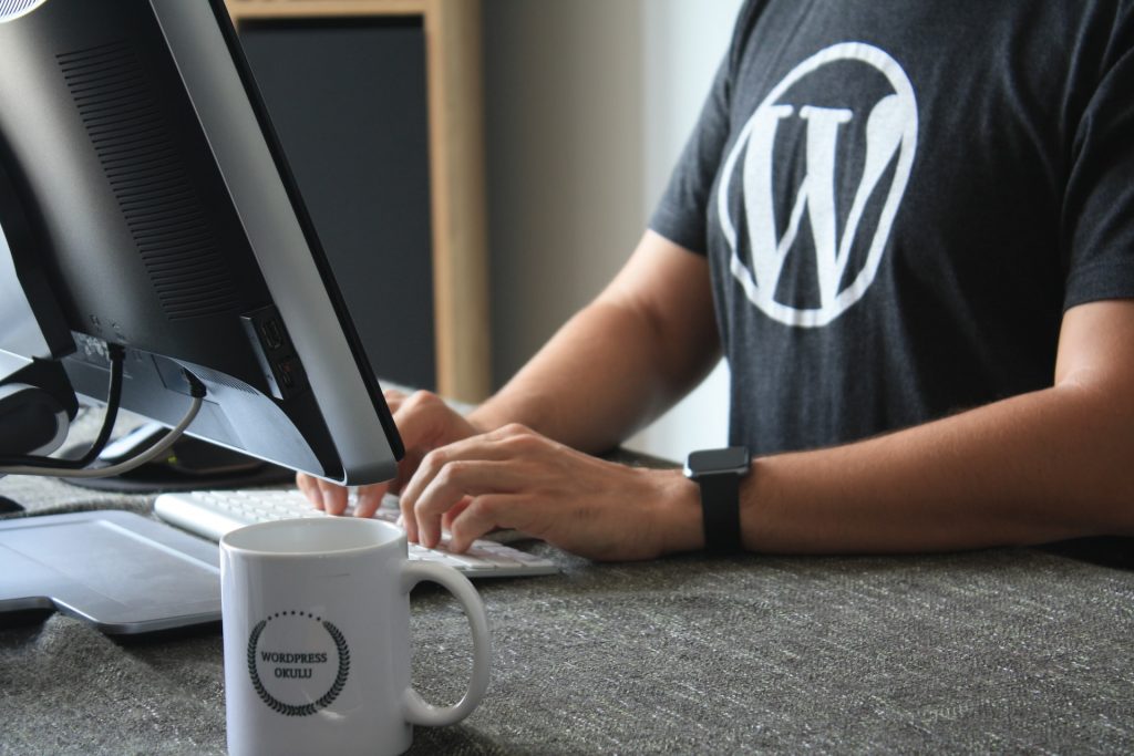 Qual a diferença entre WordPress.com e WordPress.org?